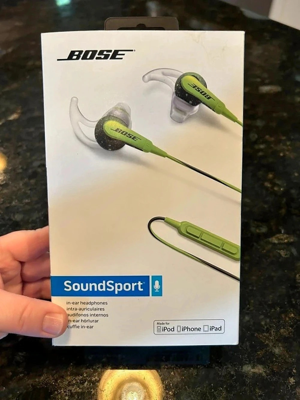 Bose SoundSport In-Ear Headphones for Apple Devices Green & Black
